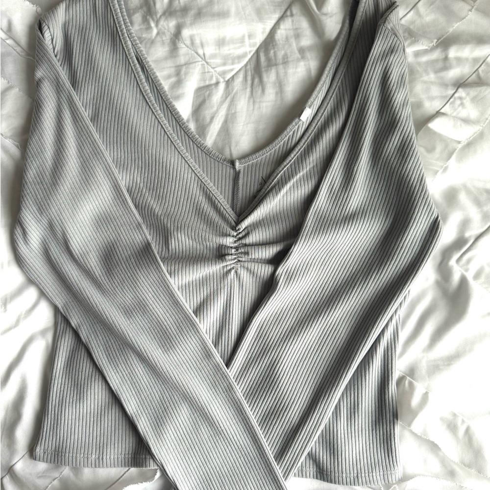 Pacsun Gray Ribbed V-Neck Women's Top